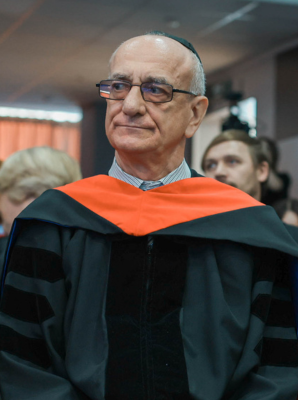Dr. Ihor Rusniak